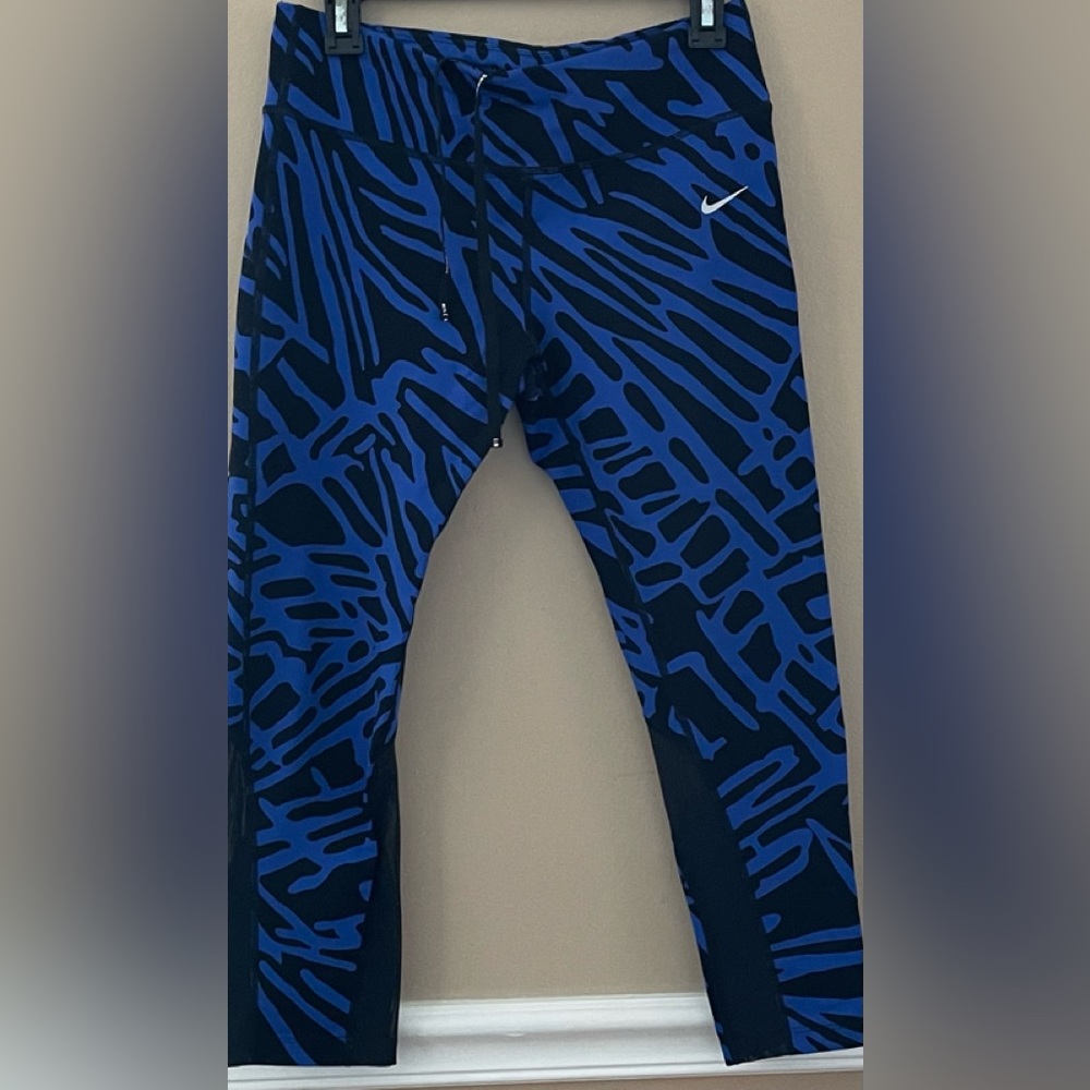 NWOT nike leggings